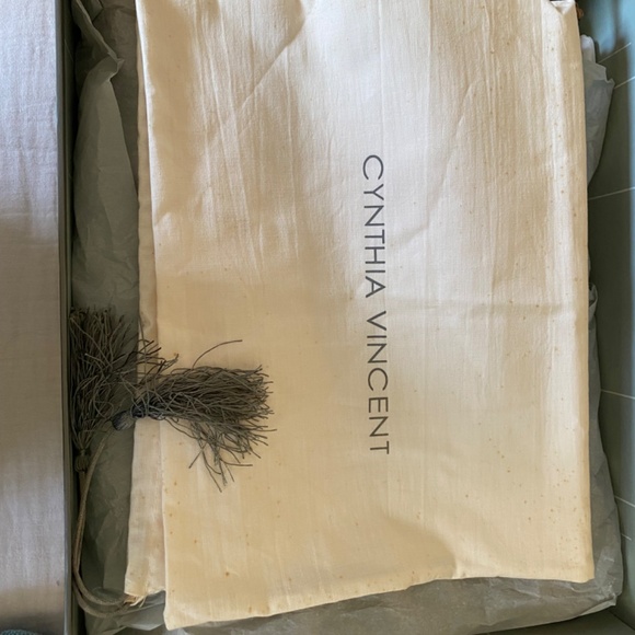 Cynthia Vincent Gladiator Sandals - Picture 7 of 8